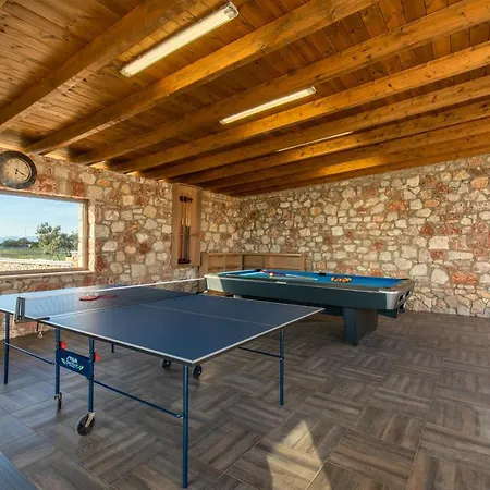 Villa Ktima Kritikos Paradisi (Rhodes)